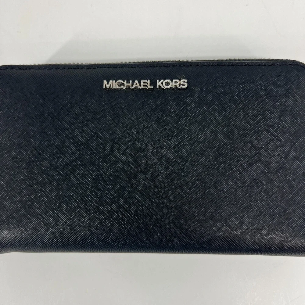 Michael Kors Jet Set Travel M Zip Phone Wallet Saffiano Leather Black 35S0STVL2L - Picture 3 of 9